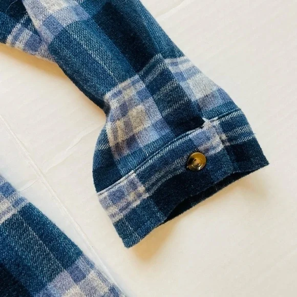 Polly & Esther Blue Plaid Flannel Button Up Long Sleeve Shirt Junior’s Medium - Picture 3 of 9